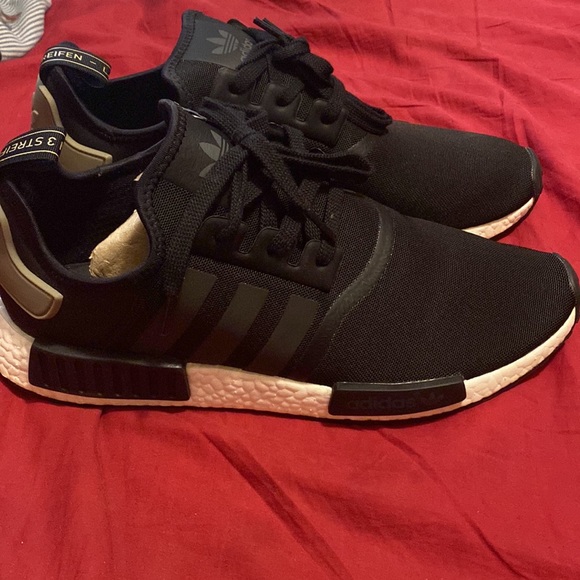 NIB Adidas NMD_R1 black and white size: 12 - Picture 5 of 9